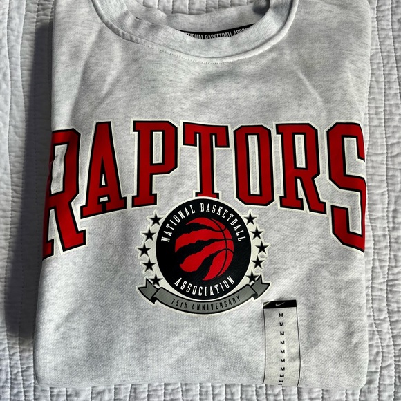 Toronto Raptors Courtside Size M
Men's Nike NBA FleeceCrew Sweatshirt - Picture 11 of 11